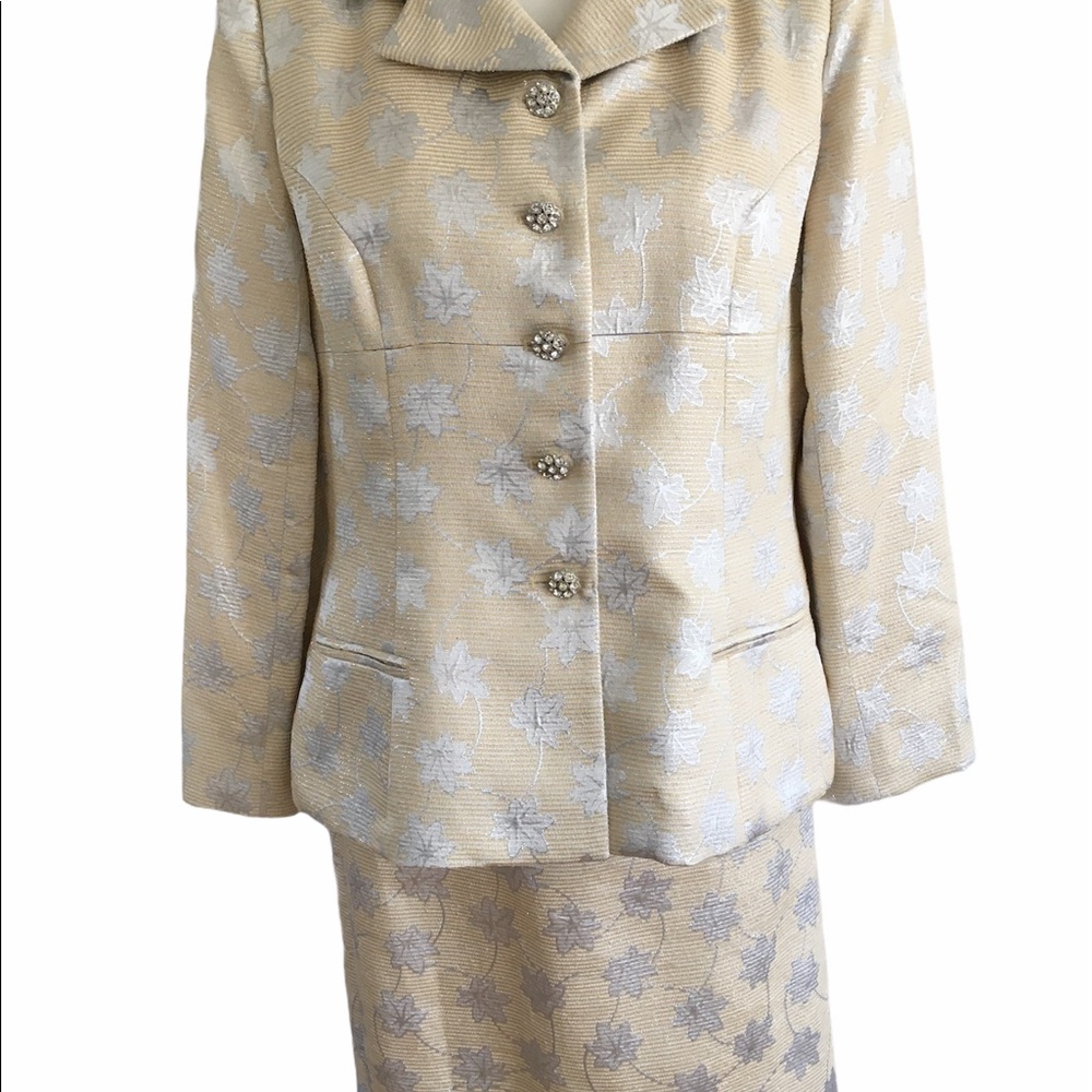 Kay Unger Gold/silver Brocade Evening Suit